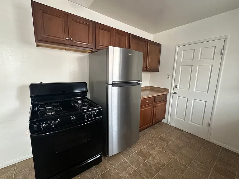 4107 Wade St — Photo 1