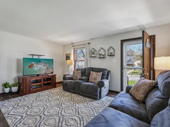 2426 South 64th STREET, West Allis, WI 53219