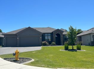 2676 Grayhawk Loop, Richland, WA 99354