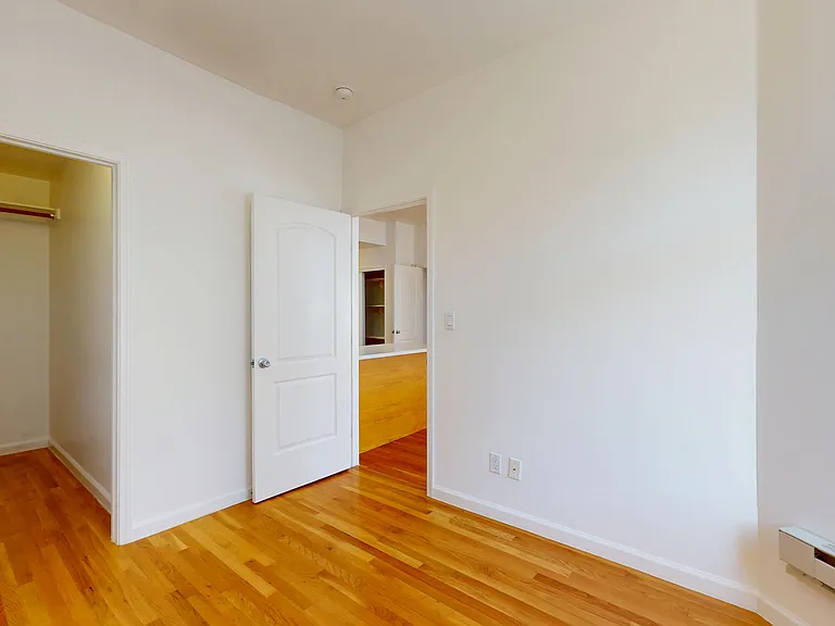 1106 Bush St #304 — Photo 7