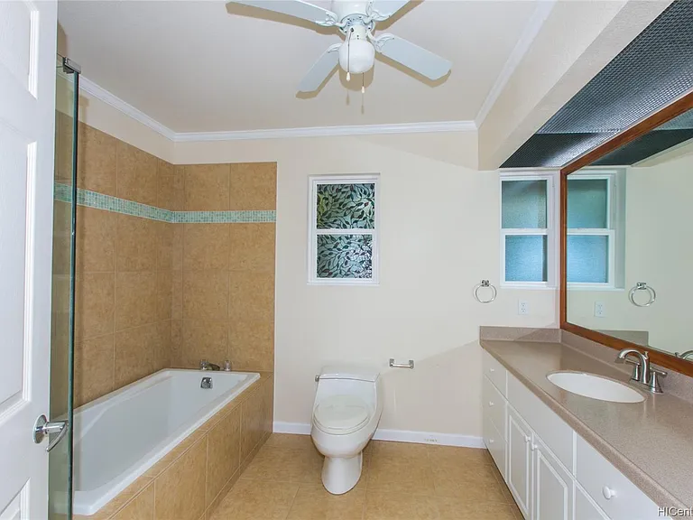 99-1383 Aiea Heights Dr — Photo 7