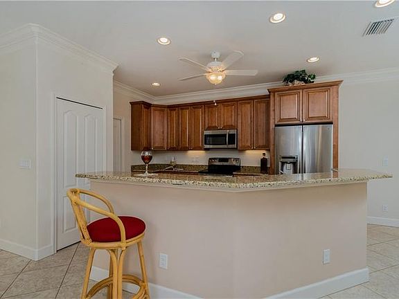 5th image of 655 Barnacle Ct