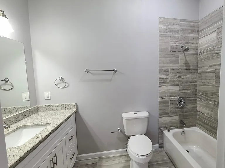 228 Lotus St #201 — Photo 6
