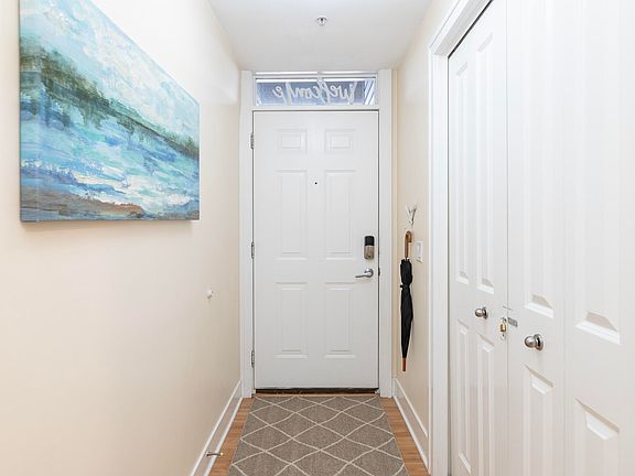 4th image of 516 Williams St APT 5