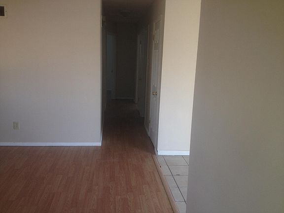 5th image of 1815 Violet Dr