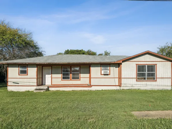 502 S Pearl St, Trenton, TX 75490
