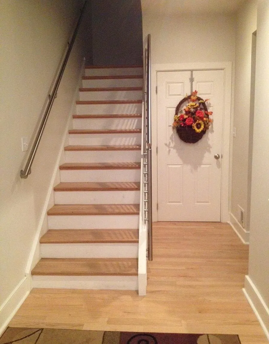 2 bed, 2.5 bath, 1850 sqft, $2,200 — Photo 2