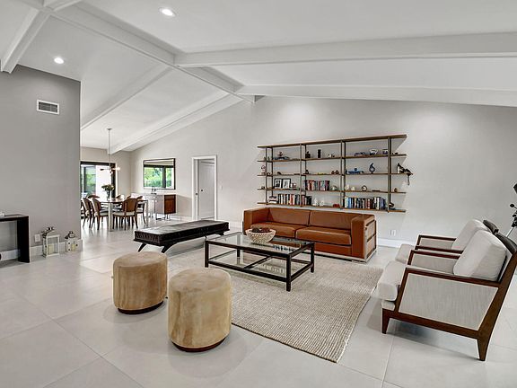 4th image of 11361 Piping Rock Drive