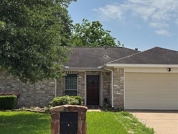 5th image of 18727 Denise Dale Ln