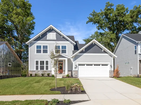 9558 Hemingway Dr, Indianapolis, IN 46239