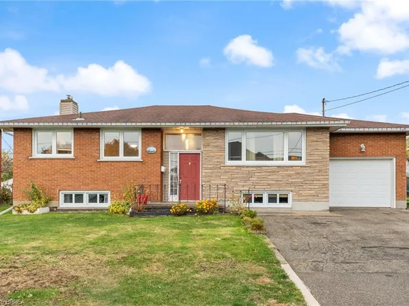 21 Janet St, Pt Colborne, ON L3K 2E6