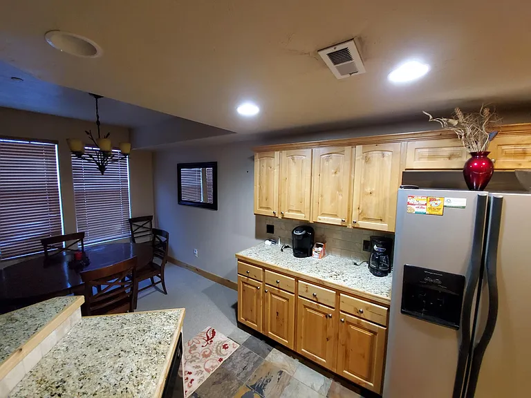 5949 N Market St #G — Photo 4