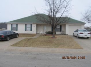 1481 Prairie St, Springdale, AR 72764