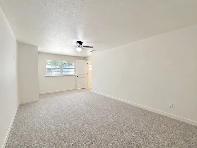 72 Bois D Arc St — Photo 32
