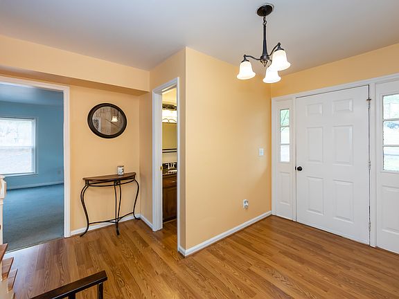 2nd image of 11129 Timber Hill Ct