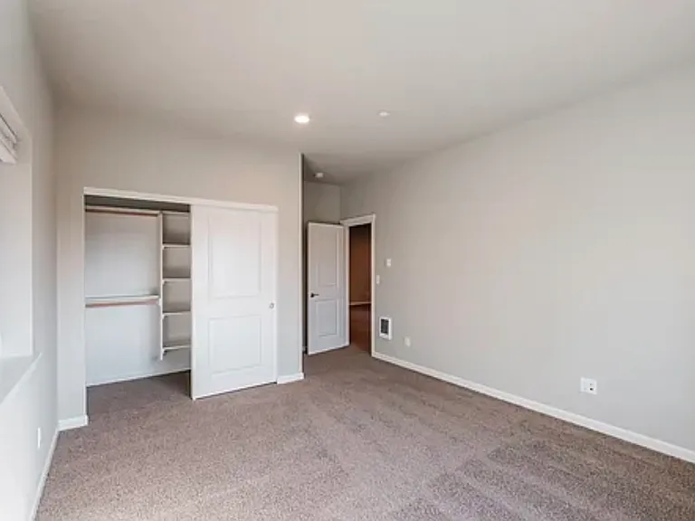 4125 Market St NE #204 — Photo 15