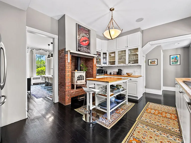 19 Howe Pl — Photo 15