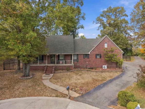 36 Par Ct, Morrilton, AR 72110