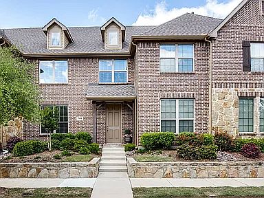 1st image of 5404 Locust Dr