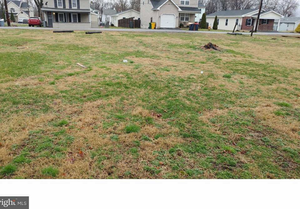 2nd image of 308 Jefferson St
