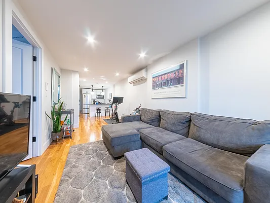 Rented by Urban Pads | media 4