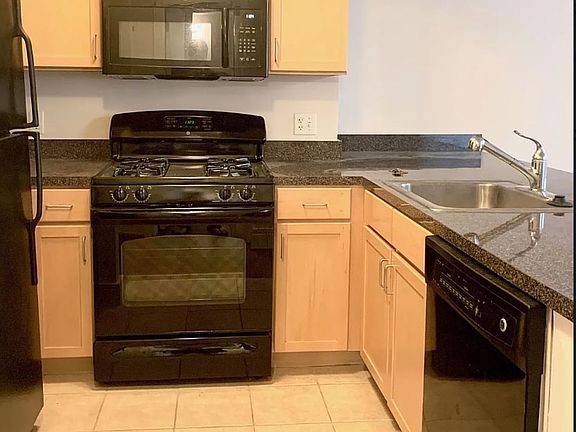 5th image of 800 4th St SW APT S117