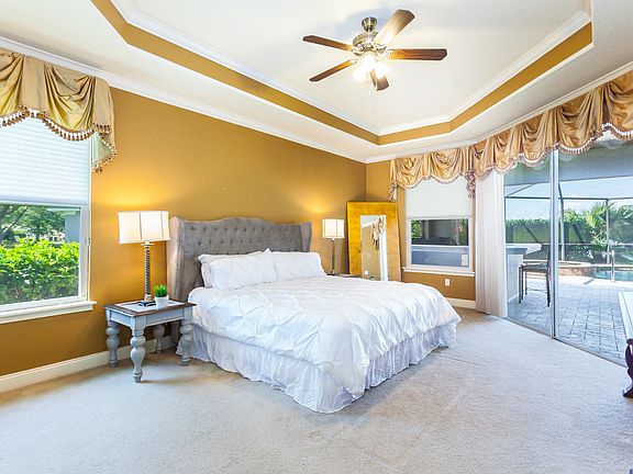 5th image of 10015 Watermark Ln W