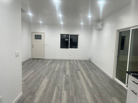 3rd image of 7242 Canyon Hill Way Unit 7248-1