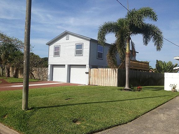 3rd image of 3331 Coquina Key Dr SE