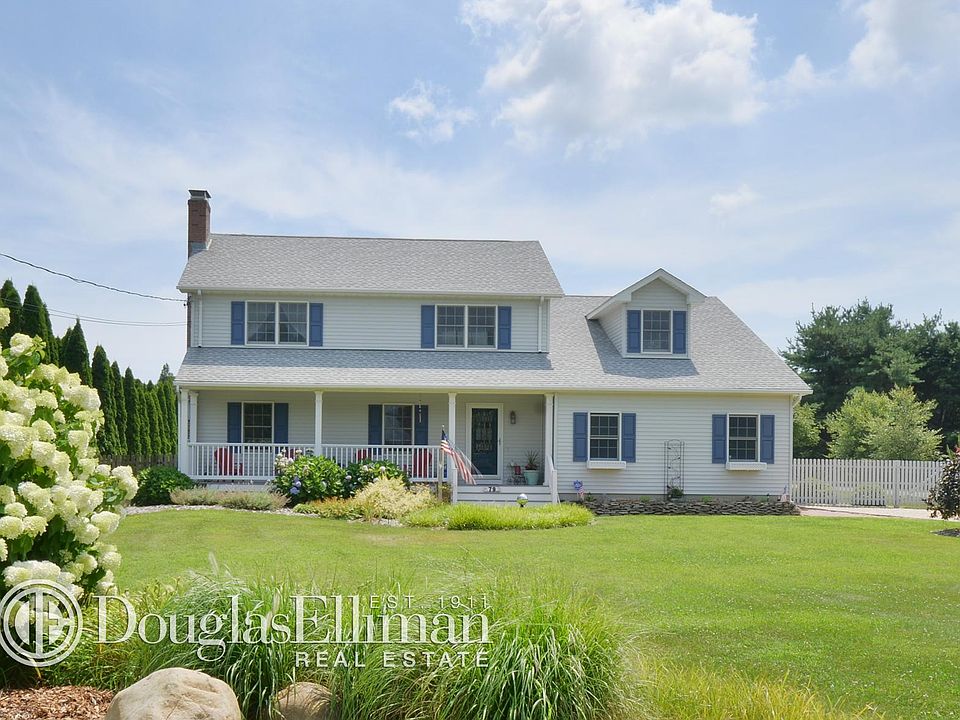 1st image of 79 Peconic Bay Blvd