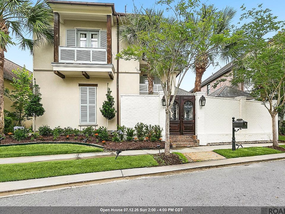 1st image of 11425 The Gardens Dr