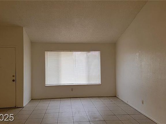 3rd image of 5917 Velma Ave