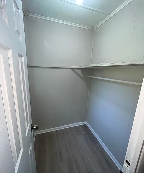 2830 Village Green Dr — Photo 9