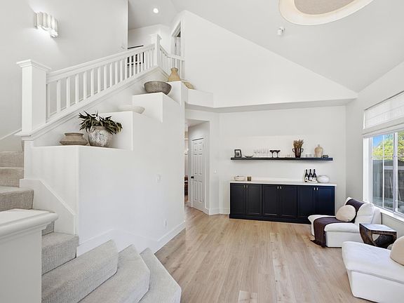 5th image of 2321 Weatherby Avenue
