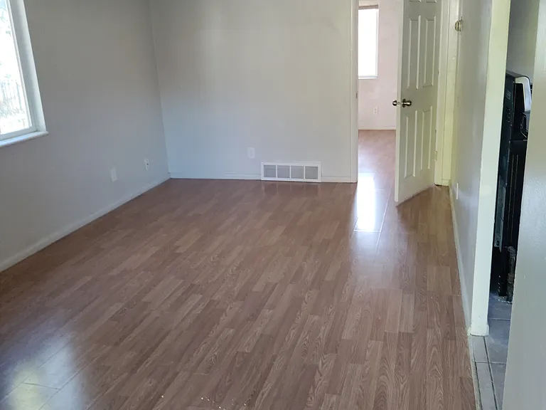 3353 Jefferson Ave #2 — Photo 7