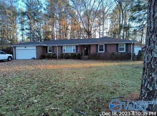 204 Monterey Cir, Gadsden, AL 35901