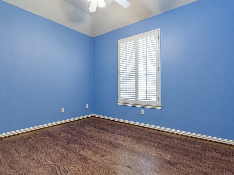 4429 Burnhill Dr — Photo 9