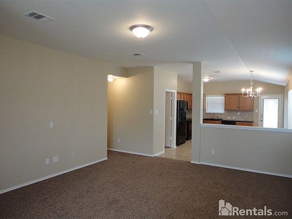 3rd image of 1307 Hensley Dr