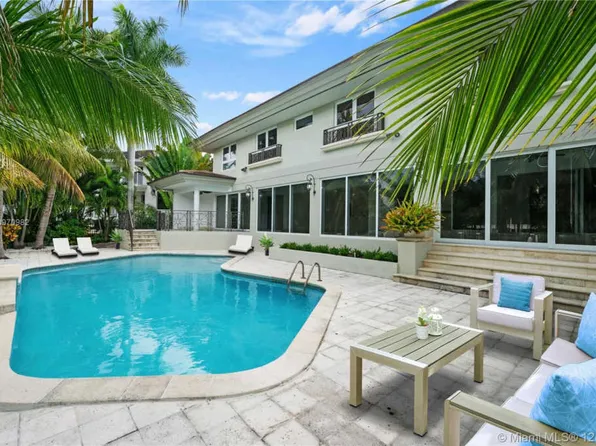 6816 Sunrise Dr, Coral Gables, FL 33133