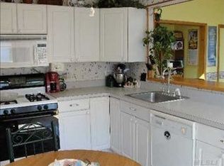 63 Washington Ave, West Sayville, NY 11796