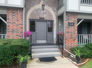 42160 Woodward Ave Unit 8, Bloomfield Hills, MI