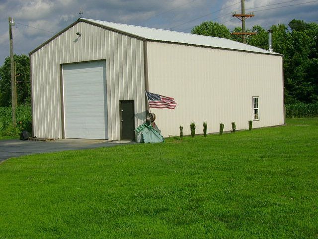 2nd image of 1402 Dodlyt Rd