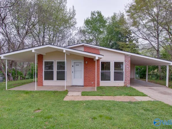 2228 Kamis Cir NW, Huntsville, AL 35810