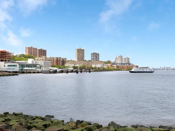 1000 Avenue At Port Imperial image 19 of 25