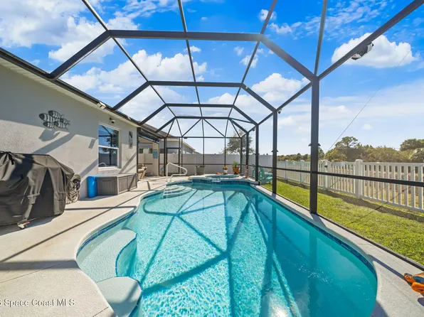 764 Corbin Cir SW, Palm Bay, FL 32908