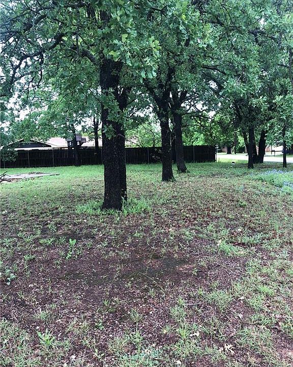 2nd image of 407 Travis Dr Lot 6