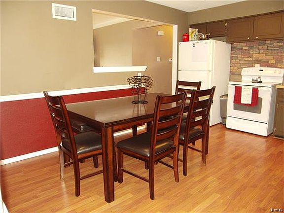 3rd image of 10026 Luna Ct
