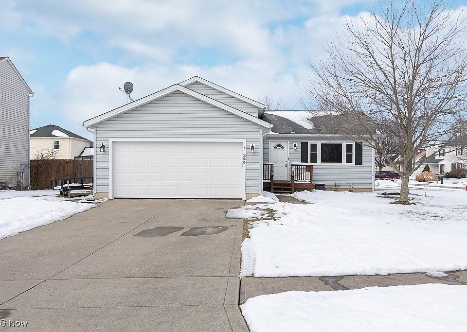 1st image of 223 Finch Dr