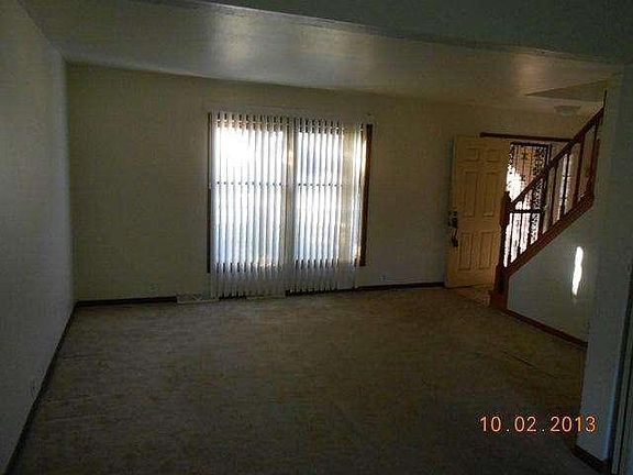 3rd image of 2150 N 6th St