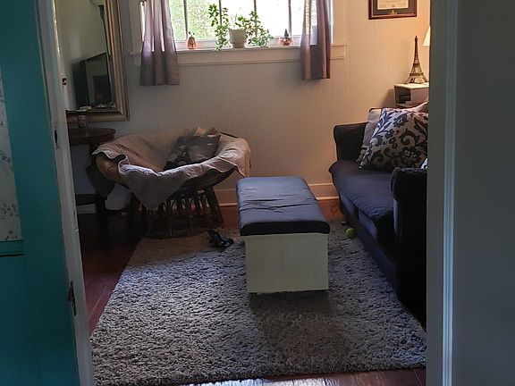 3rd image of 512 E Goundry St APT 1
